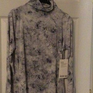 Lululemon turtleneck